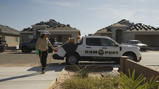 Pest control near me in Fortuna Foothills